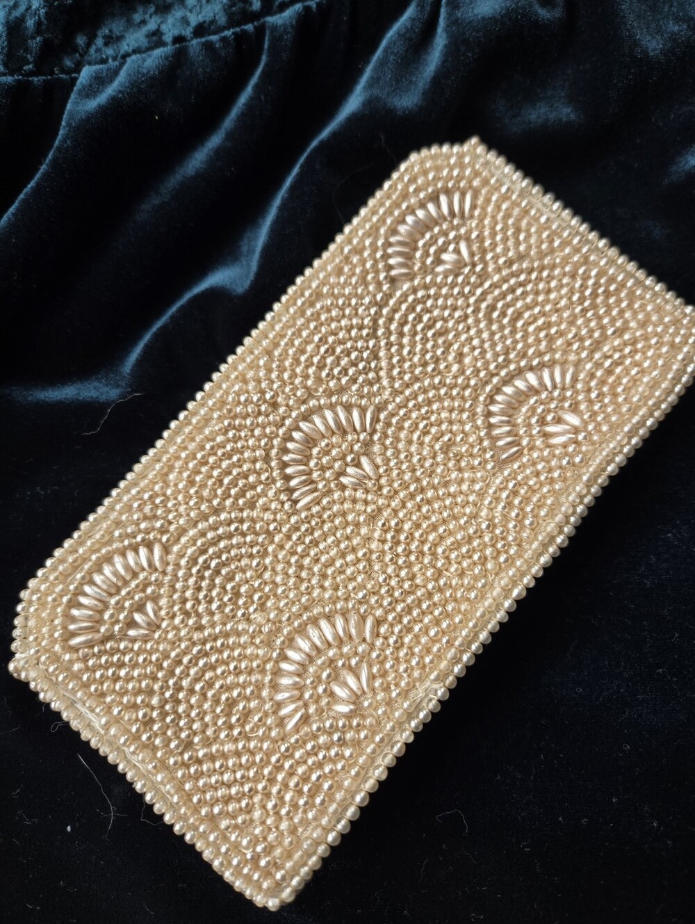 Vintage Pearl Coin Purse 3"×6"